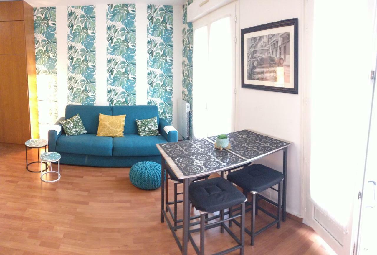 Studio Royal By Beds4Wanderlust - Place Du Marche Avec Parking Prive Φονταινεμπλώ Εξωτερικό φωτογραφία